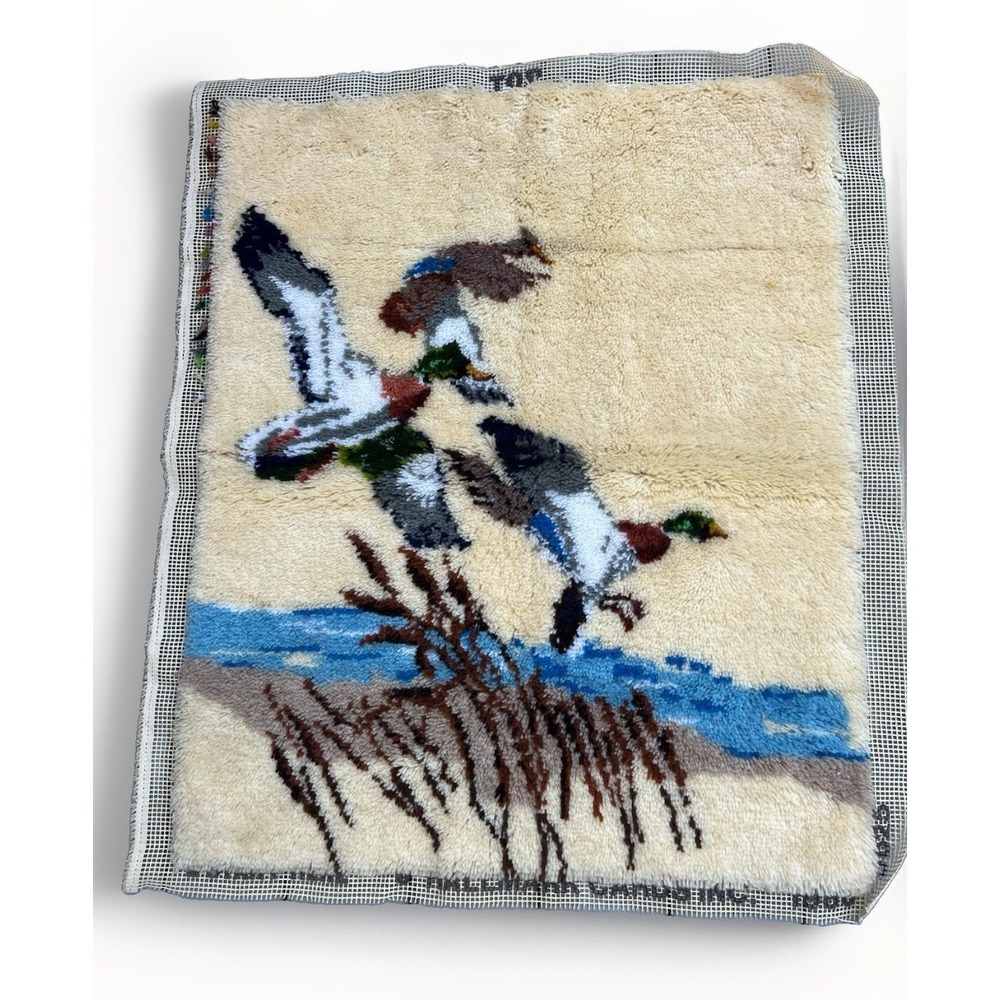 Vintage Latch Hook Mallard Ducks Rug‎ Wall Hanging 36 x 30" Retro Style '70s